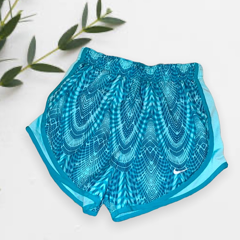 SOLD Nike Dri-FIT Tempo running Shorts